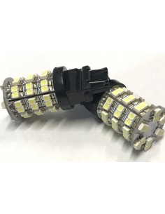 Coppia 2 Lampade Led T25 3157 P27/7W Con 60 Smd 3528 Bianco Freddo 6000K 12V 2W 2