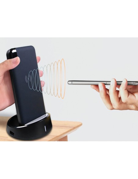 Portable Power Bank 8000 mAh con Display e Supporto Di Ricarica a Poggio Da Tavolo Wireless Colore Nero SKU-8863