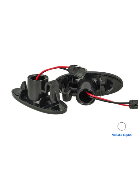 Kit Freccia Laterale a Led Side Marker Lente Nero Fume Luce Bianco Per Nissan Qashqai Micra X-Trail Cube Evalia Leaf Note NP300 