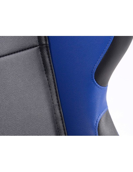 Sedili sportivi FK I sedili semigusci automatici conferiscono a Boston un look da sport motoristico